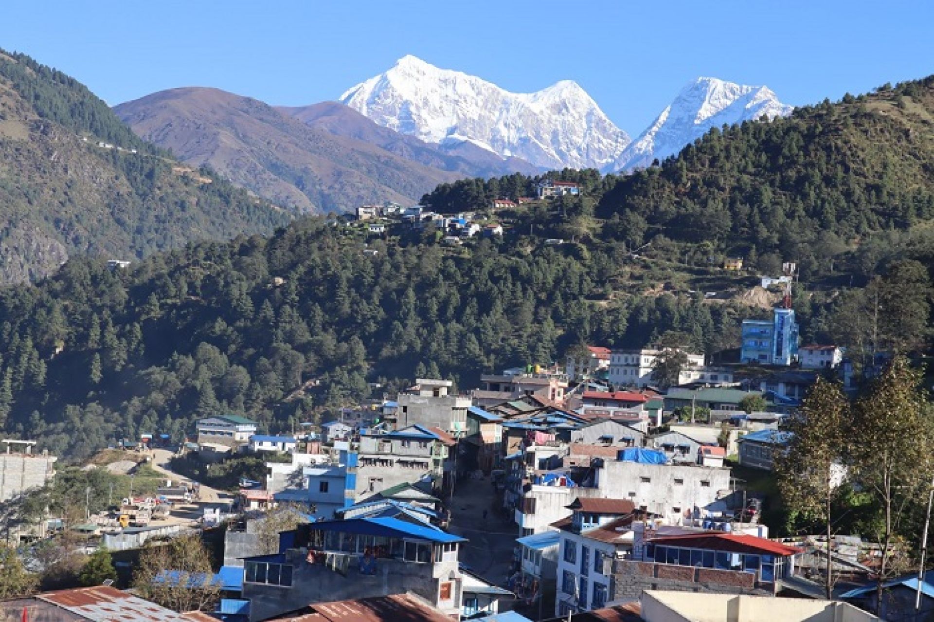सुनसान छन् तिहारमा गाउँघर, लोप हुँदै मौलिकता